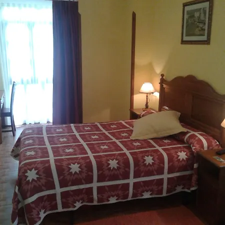 Casa De Aldea Ruiloba 2* 카망고