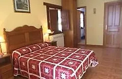 Casa De Aldea Ruiloba 2*