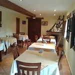 Casa De Aldea Ruiloba Guest house
