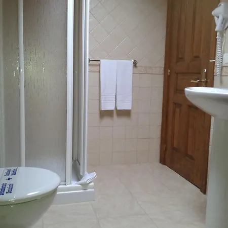 Casa De Aldea Ruiloba 2*
