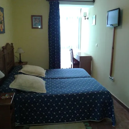 بيت ضيافة Casa De Aldea Ruiloba 2*